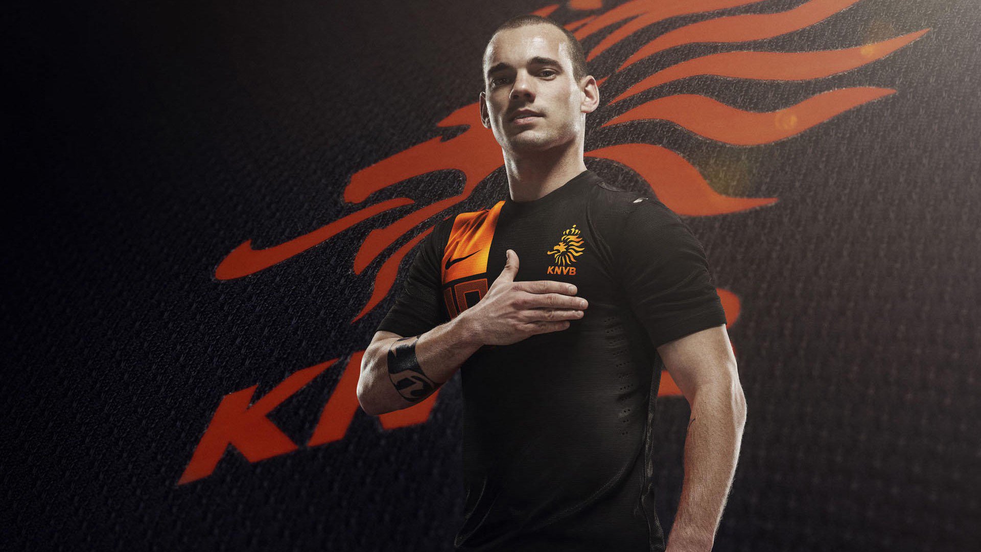 开云平台-钢铁防线与集体风暴，德里赫特孤勇，利物浦演绎两代战术的终极厮杀